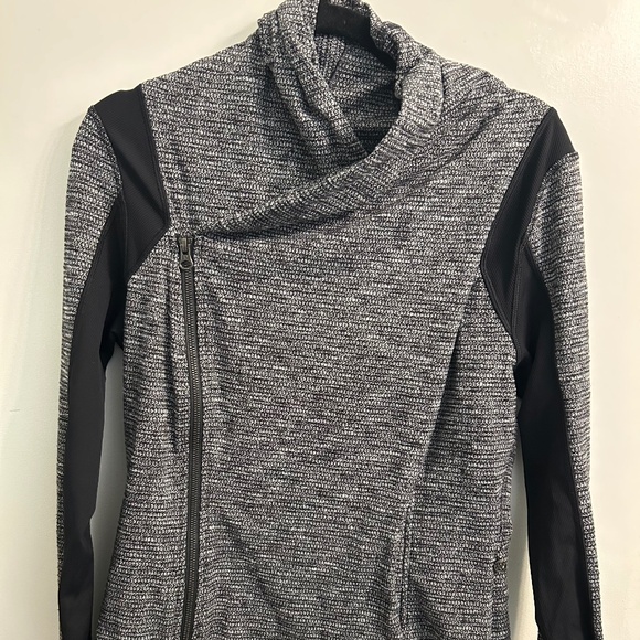 Lululemon Bhakti Yoga Jacket Size 10 - Picture 3 of 8